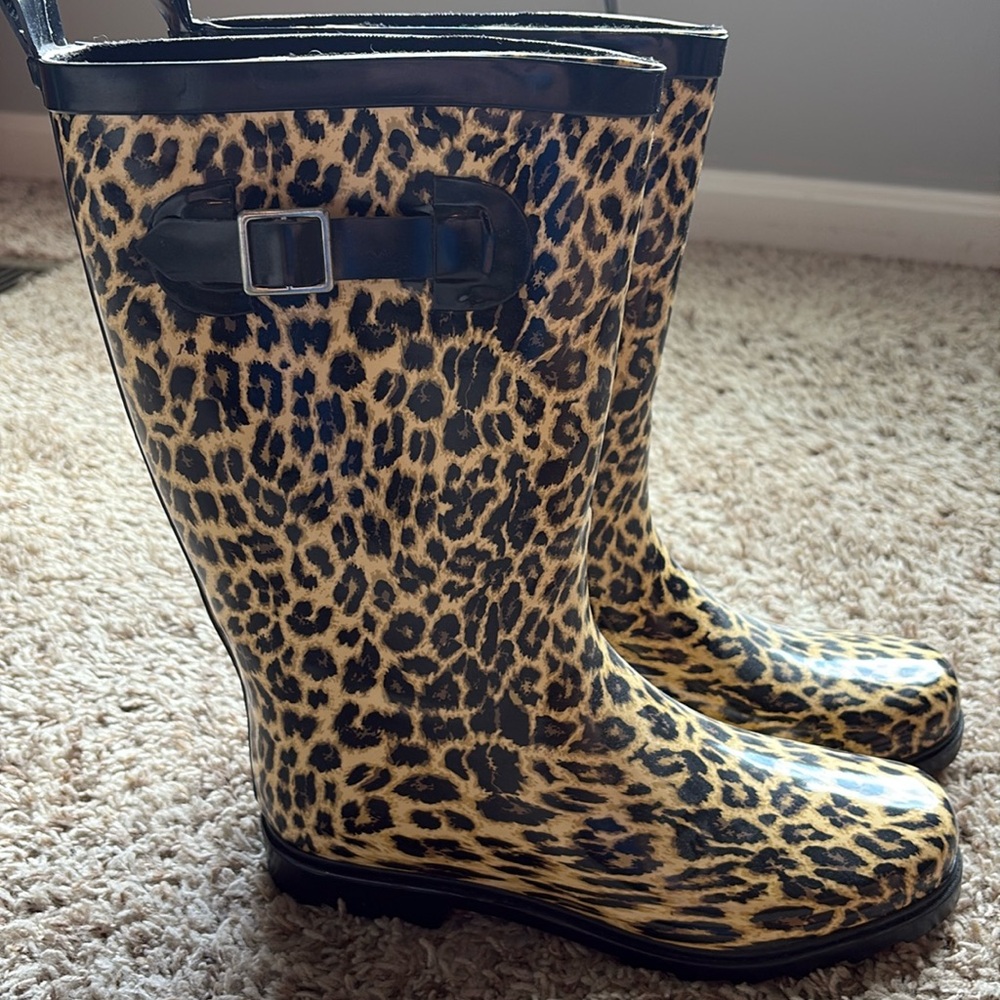 Cheetah print rain boots